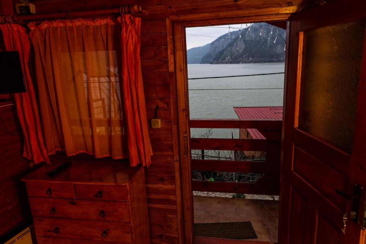 Casa Beasarah. Villa Dunatölgyes Kültér fotó