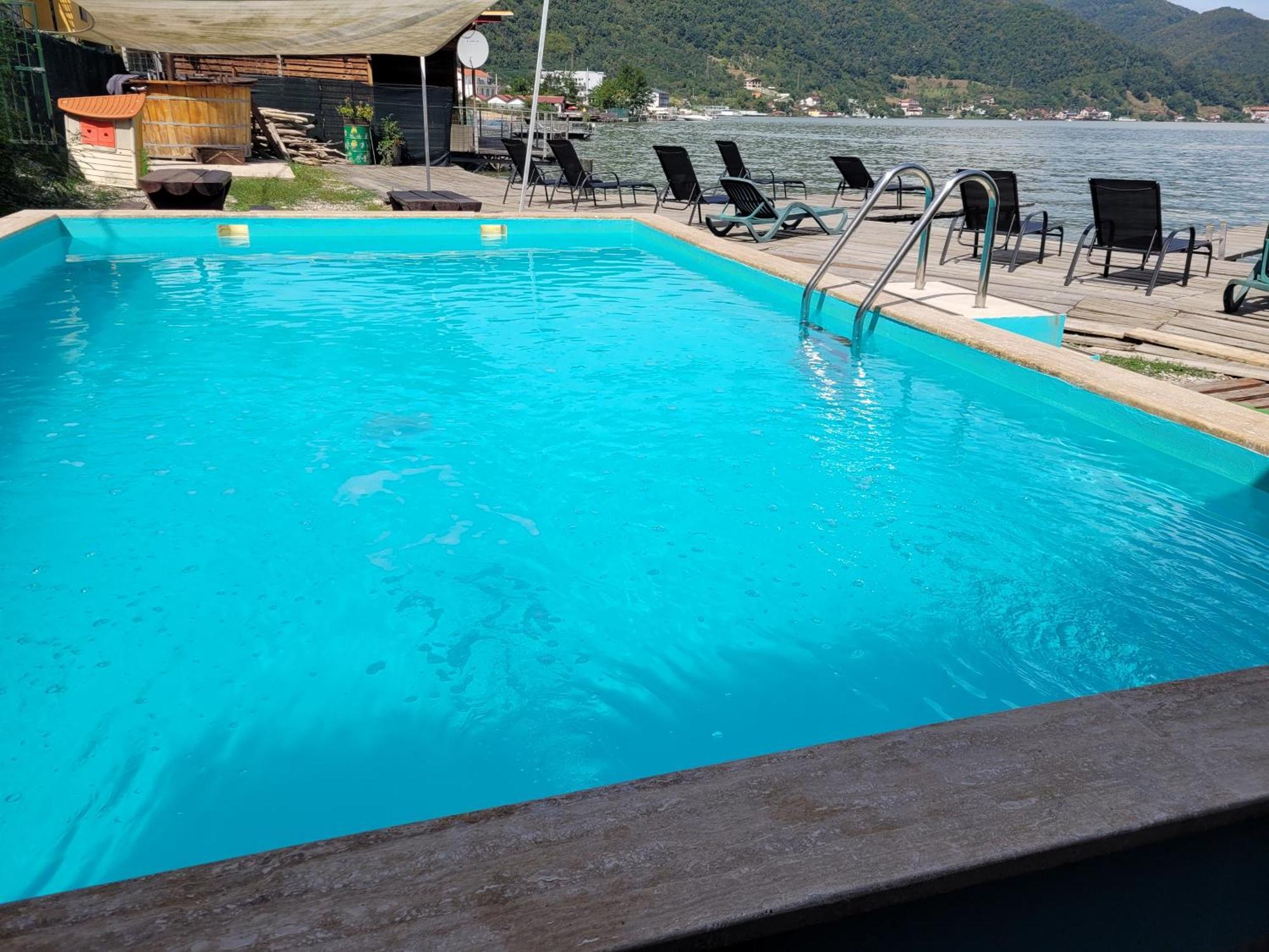 Casa Beasarah. Villa Dunatölgyes Kültér fotó